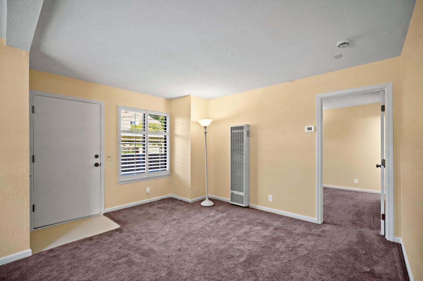 Detail Gallery Image 8 of 26 For 820 Casanova Ave #75,  Monterey,  CA 93940 - 1 Beds | 1 Baths