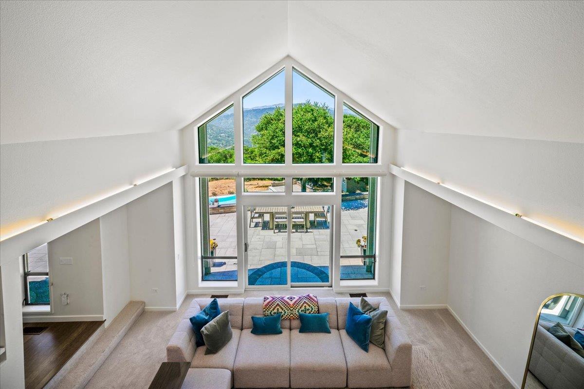 Detail Gallery Image 24 of 44 For 31499 via Las Rosas, Carmel Valley,  CA 93924 - 4 Beds | 2/1 Baths