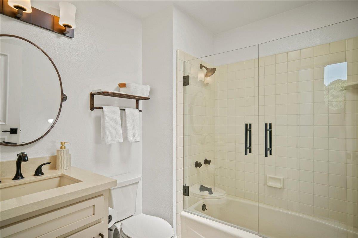 Detail Gallery Image 27 of 44 For 31499 via Las Rosas, Carmel Valley,  CA 93924 - 4 Beds | 2/1 Baths