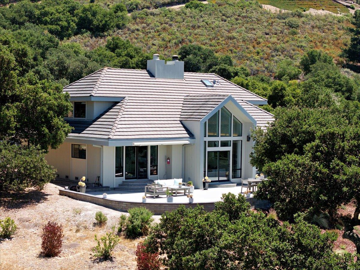 Detail Gallery Image 33 of 44 For 31499 via Las Rosas, Carmel Valley,  CA 93924 - 4 Beds | 2/1 Baths