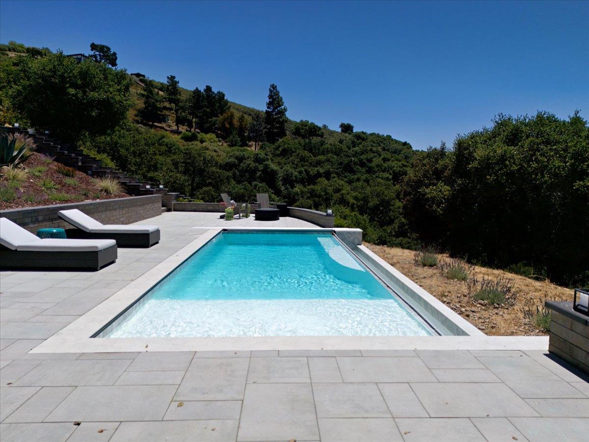 Detail Gallery Image 36 of 44 For 31499 via Las Rosas, Carmel Valley,  CA 93924 - 4 Beds | 2/1 Baths