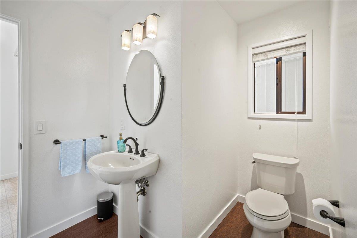Detail Gallery Image 5 of 44 For 31499 via Las Rosas, Carmel Valley,  CA 93924 - 4 Beds | 2/1 Baths