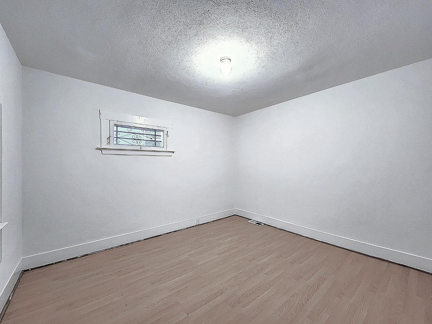 Detail Gallery Image 18 of 25 For 2645 23rd Ave, Oakland,  CA 94606 - 2 Beds | 1 Baths