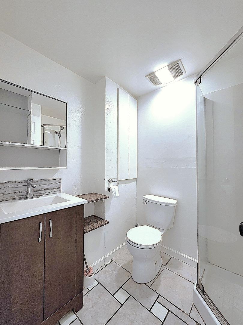 Detail Gallery Image 19 of 25 For 2645 23rd Ave, Oakland,  CA 94606 - 2 Beds | 1 Baths