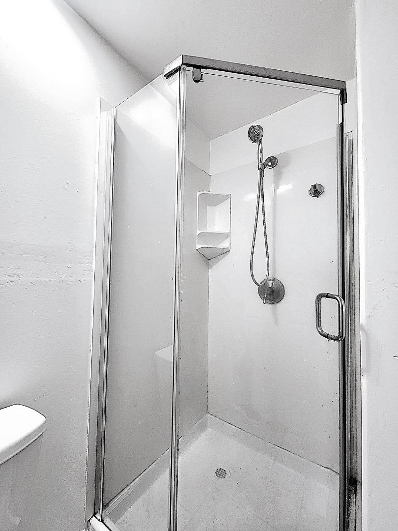 Detail Gallery Image 21 of 25 For 2645 23rd Ave, Oakland,  CA 94606 - 2 Beds | 1 Baths