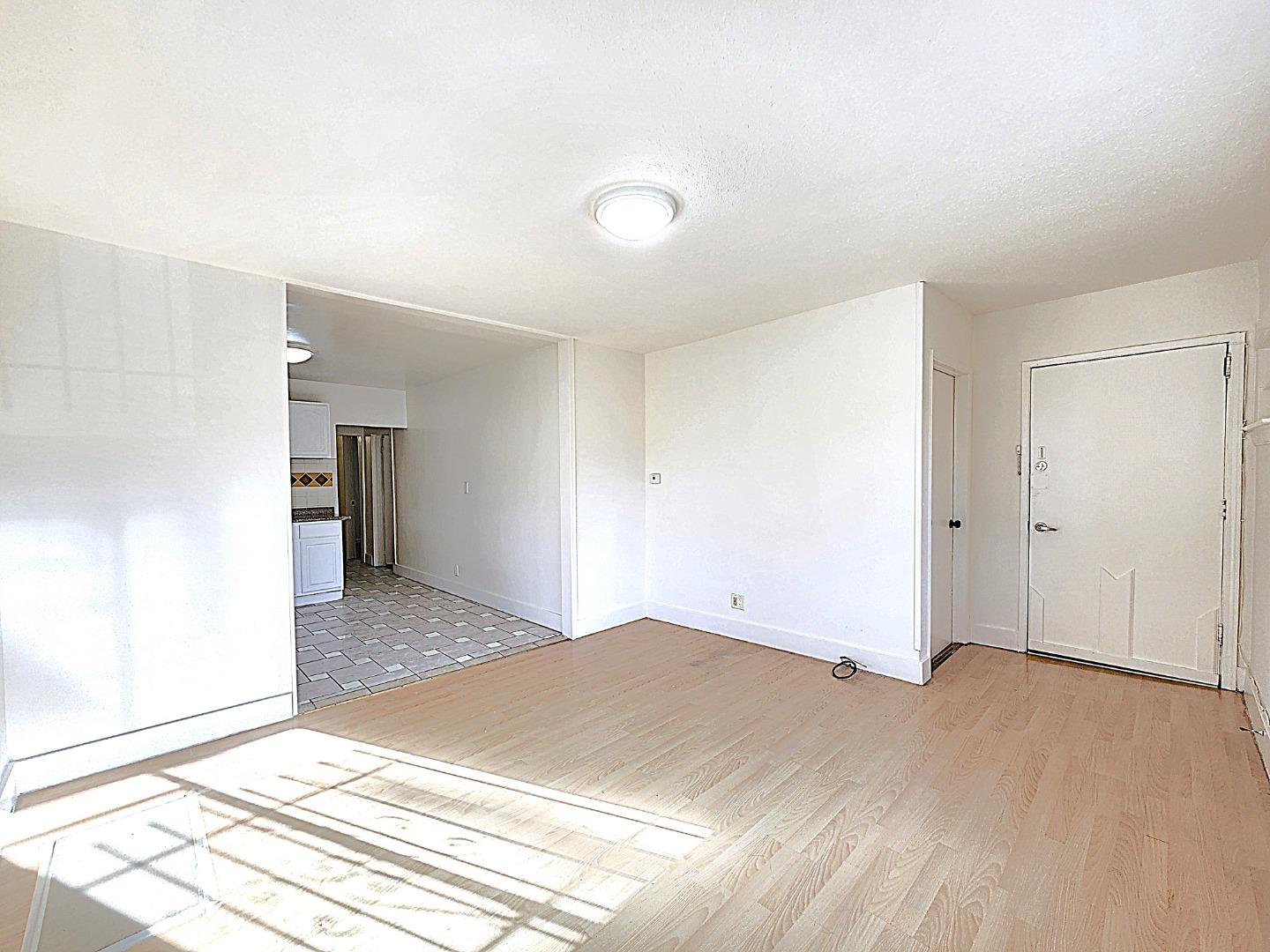 Detail Gallery Image 3 of 25 For 2645 23rd Ave, Oakland,  CA 94606 - 2 Beds | 1 Baths