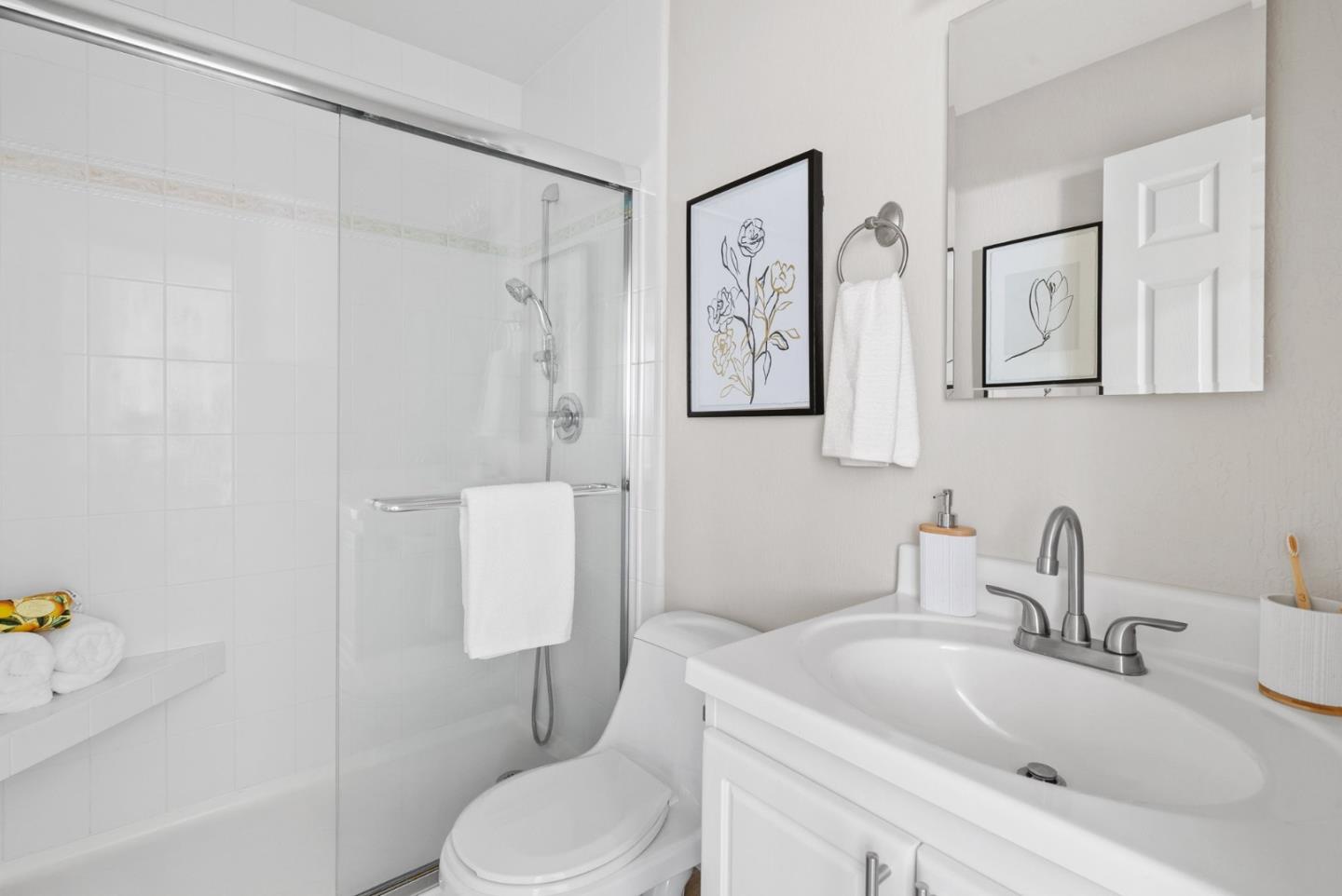 Detail Gallery Image 3 of 38 For 297 Watson Dr #1,  Campbell,  CA 95008 - 2 Beds | 1 Baths