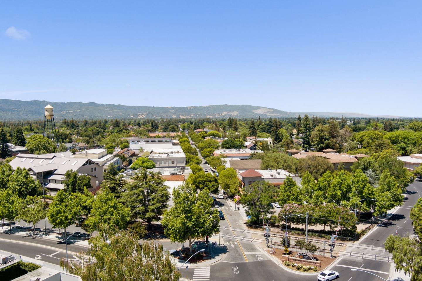 Detail Gallery Image 36 of 38 For 297 Watson Dr #1,  Campbell,  CA 95008 - 2 Beds | 1 Baths