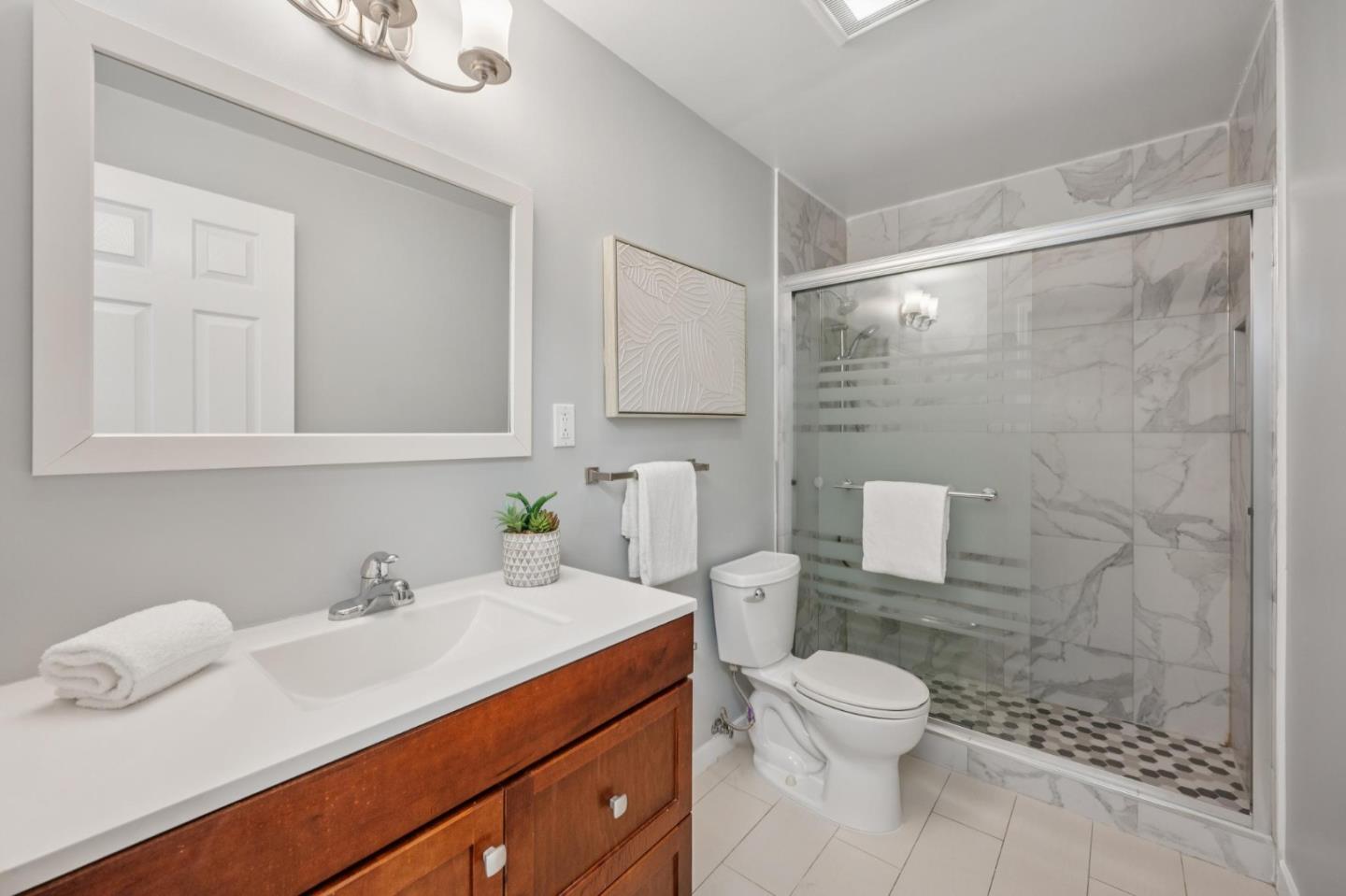 Detail Gallery Image 32 of 72 For 1633 Ark St, San Mateo,  CA 94403 - 6 Beds | 3/1 Baths
