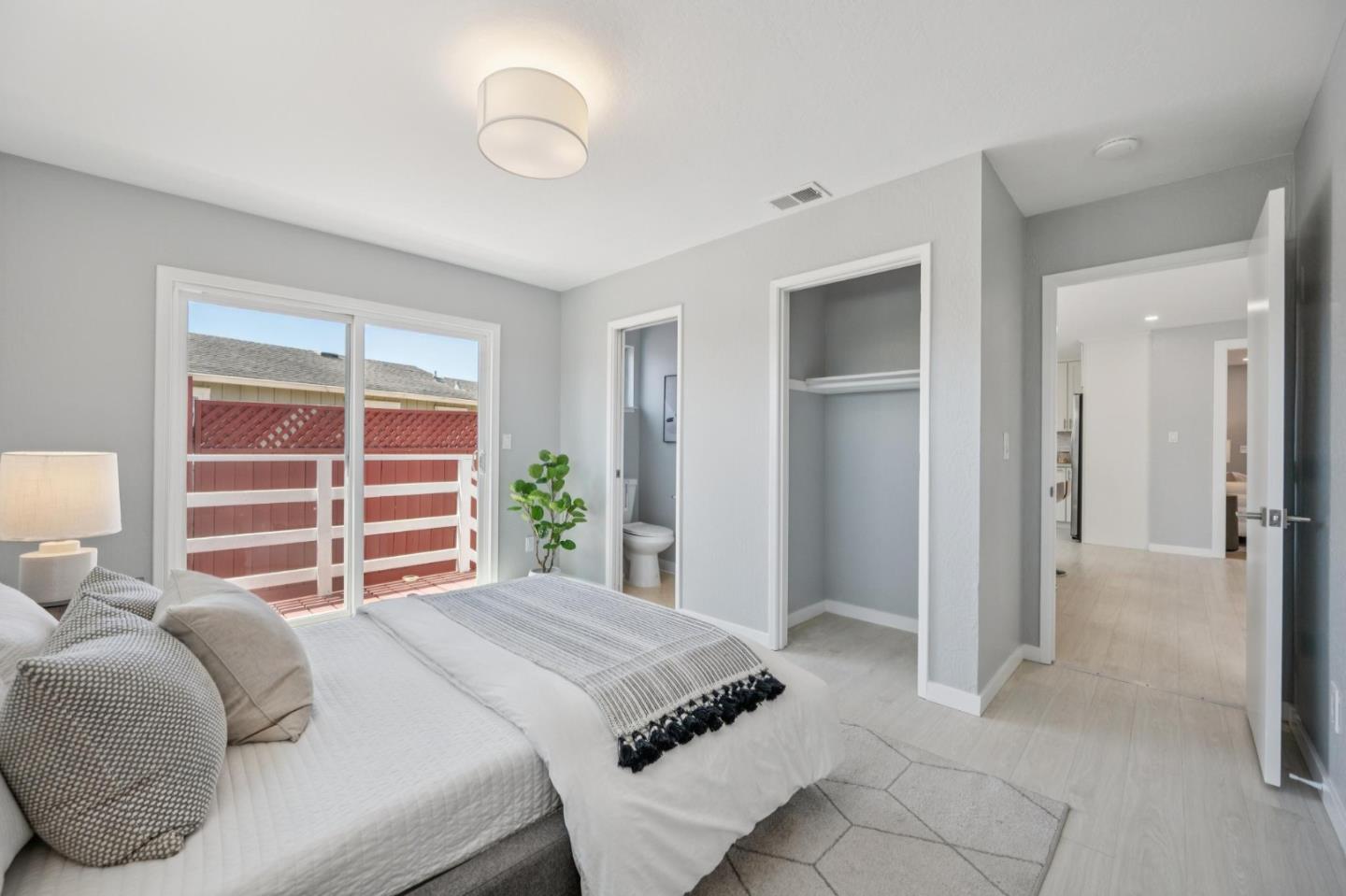 Detail Gallery Image 37 of 72 For 1633 Ark St, San Mateo,  CA 94403 - 6 Beds | 3/1 Baths