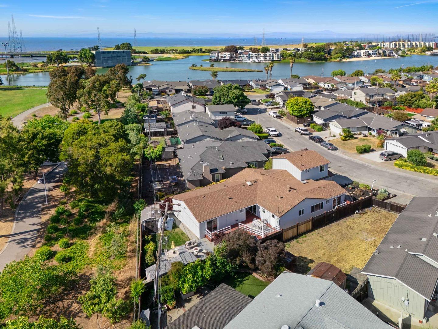 Detail Gallery Image 67 of 72 For 1633 Ark St, San Mateo,  CA 94403 - 6 Beds | 3/1 Baths