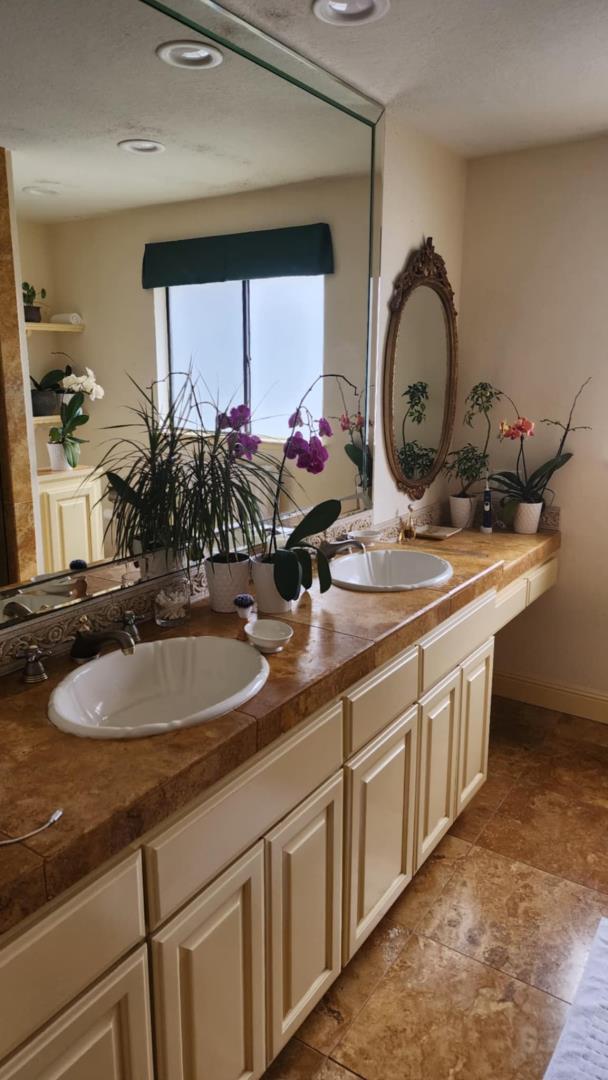 Detail Gallery Image 14 of 19 For 443 Burning Tree Ct, Half Moon Bay,  CA 94019 - 3 Beds | 3 Baths