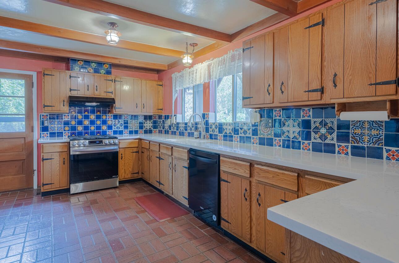Detail Gallery Image 8 of 75 For 75 Bayview Rd, Castroville,  CA 95012 - 3 Beds | 2/1 Baths