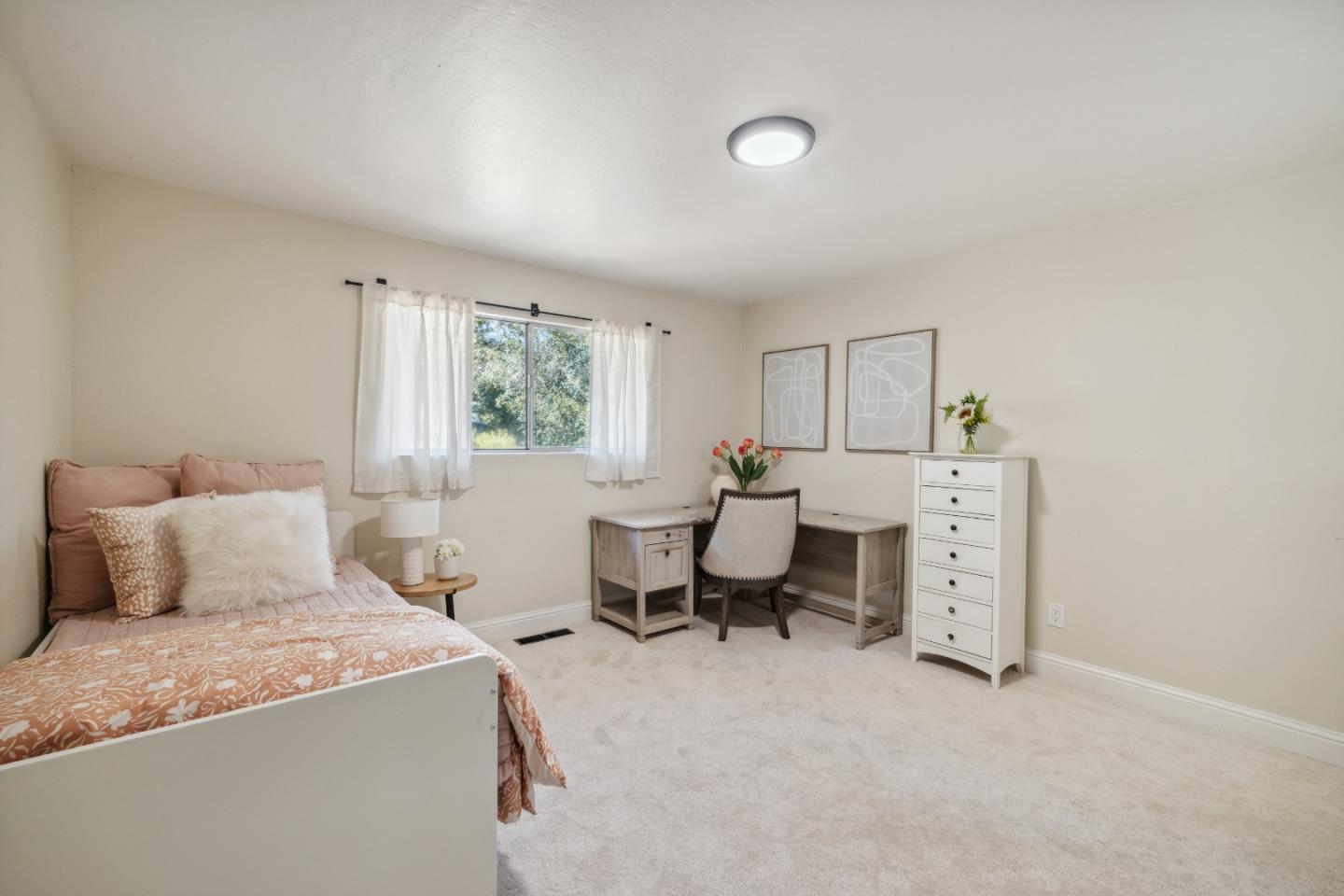 Detail Gallery Image 16 of 23 For 121 Blueberry Dr, Scotts Valley,  CA 95066 - 3 Beds | 2 Baths