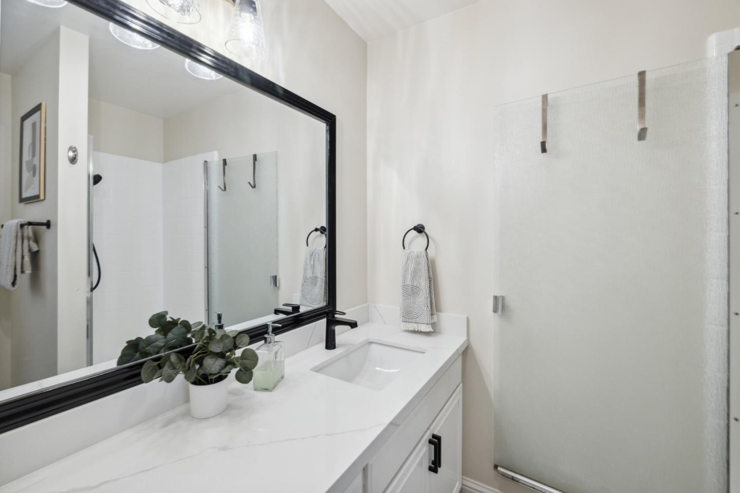 Detail Gallery Image 17 of 23 For 121 Blueberry Dr, Scotts Valley,  CA 95066 - 3 Beds | 2 Baths