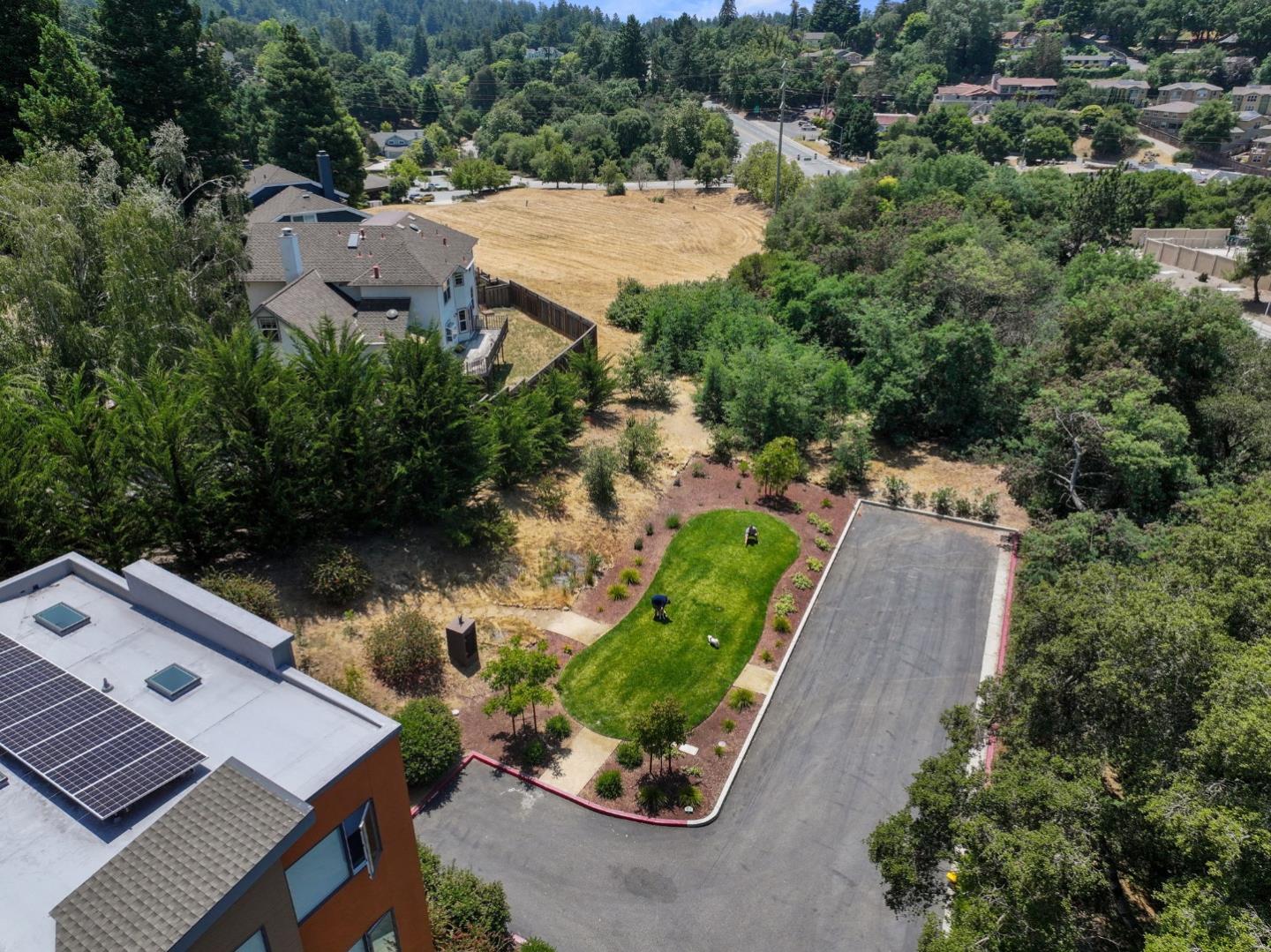 Detail Gallery Image 43 of 50 For 304 Thomas Ter, Scotts Valley,  CA 95066 - 3 Beds | 2/1 Baths