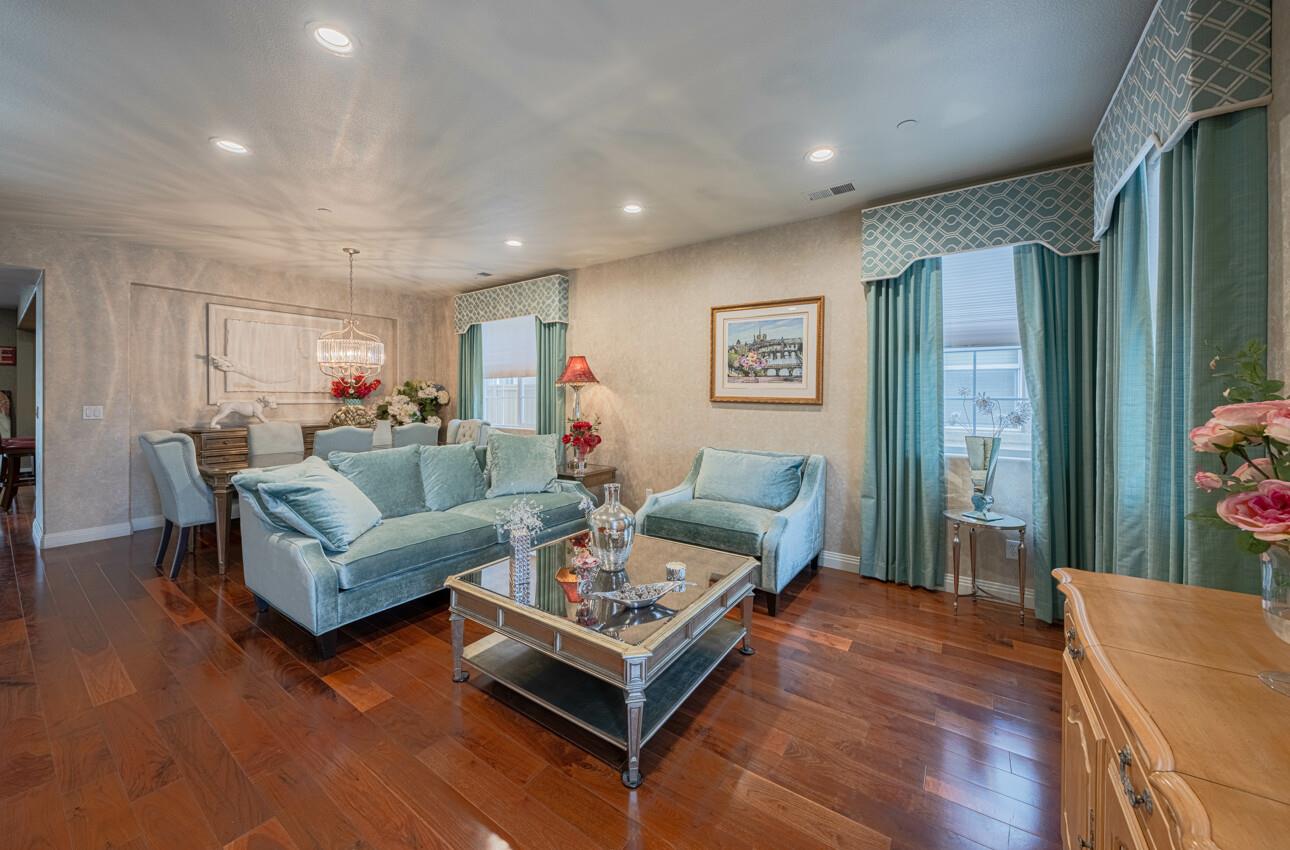 Detail Gallery Image 5 of 56 For 225 Tuscany Ave, Greenfield,  CA 93927 - 4 Beds | 3 Baths