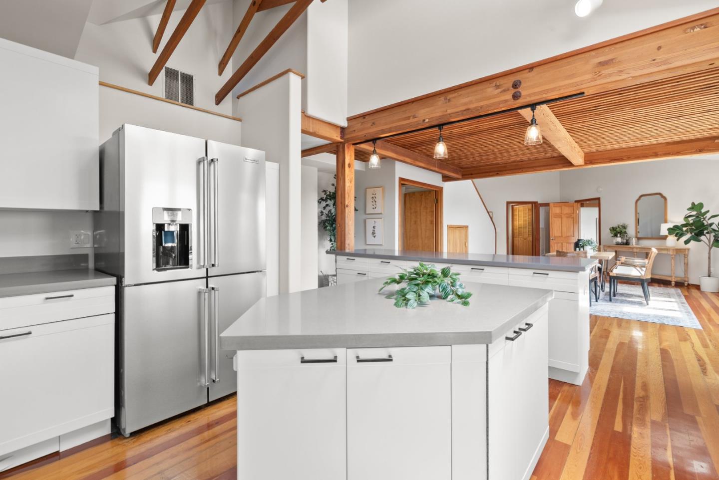 Detail Gallery Image 15 of 83 For 335 Wild Iris Ln, Santa Cruz,  CA 95060 - 3 Beds | 2/1 Baths