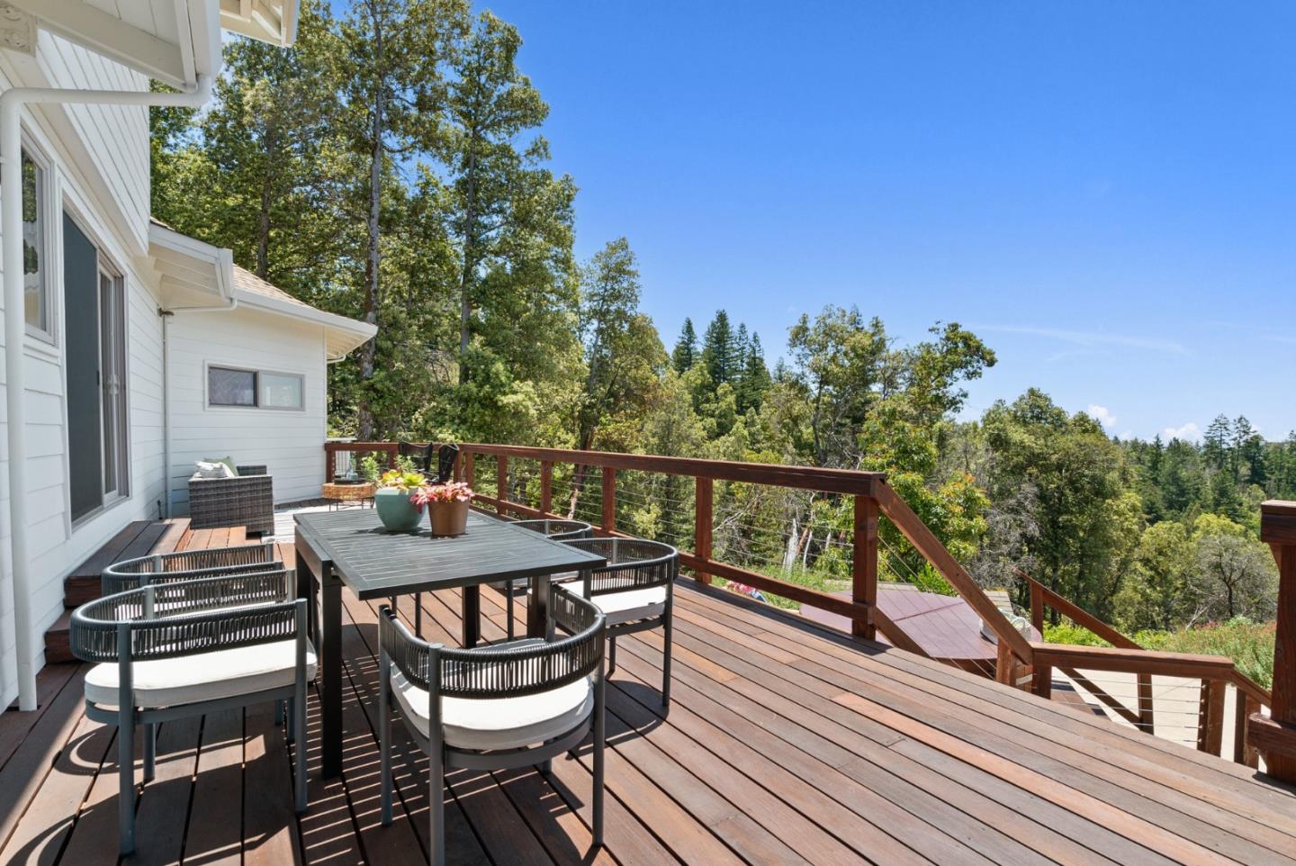 Detail Gallery Image 35 of 83 For 335 Wild Iris Ln, Santa Cruz,  CA 95060 - 3 Beds | 2/1 Baths