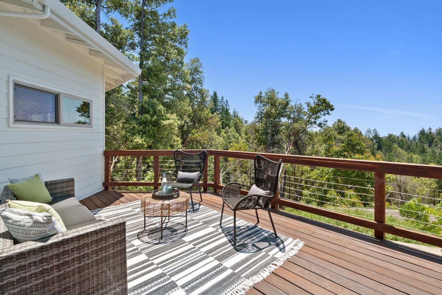 Detail Gallery Image 36 of 83 For 335 Wild Iris Ln, Santa Cruz,  CA 95060 - 3 Beds | 2/1 Baths