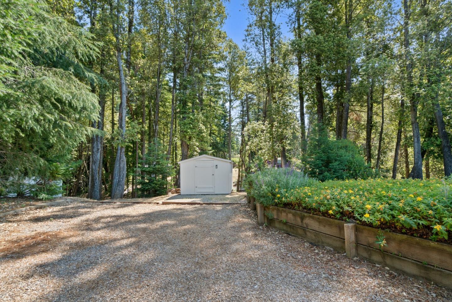 Detail Gallery Image 39 of 83 For 335 Wild Iris Ln, Santa Cruz,  CA 95060 - 3 Beds | 2/1 Baths