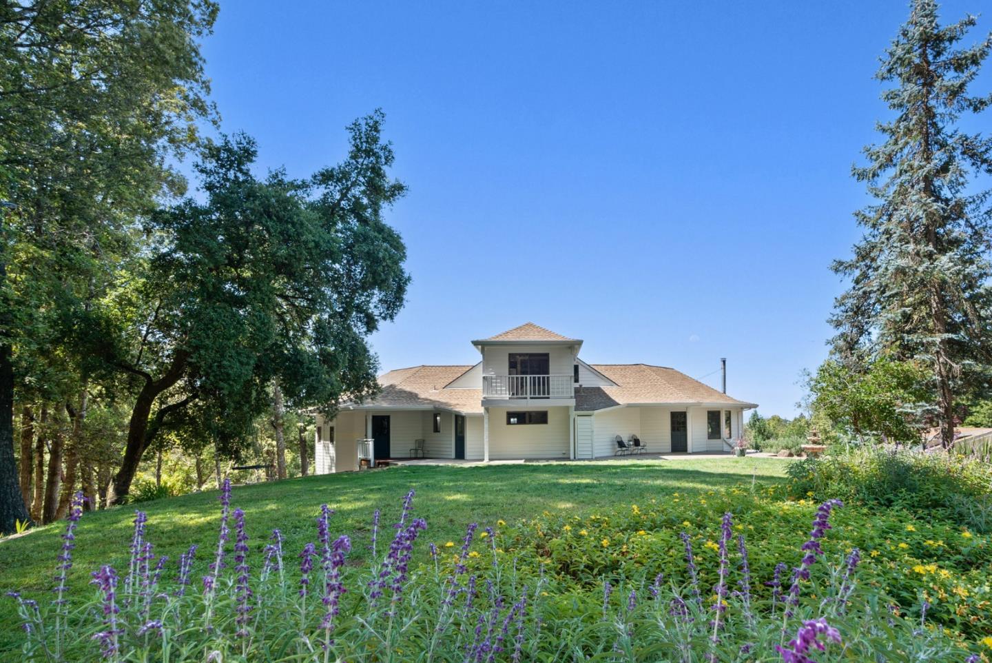 Detail Gallery Image 40 of 83 For 335 Wild Iris Ln, Santa Cruz,  CA 95060 - 3 Beds | 2/1 Baths