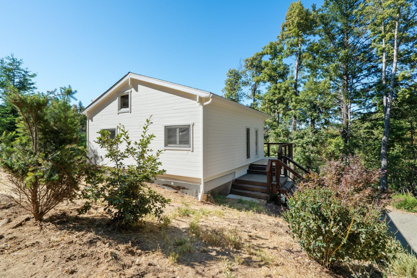 Detail Gallery Image 46 of 83 For 335 Wild Iris Ln, Santa Cruz,  CA 95060 - 3 Beds | 2/1 Baths