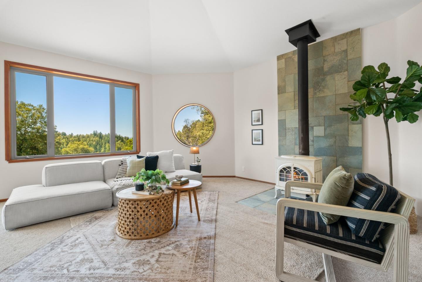 Detail Gallery Image 6 of 83 For 335 Wild Iris Ln, Santa Cruz,  CA 95060 - 3 Beds | 2/1 Baths