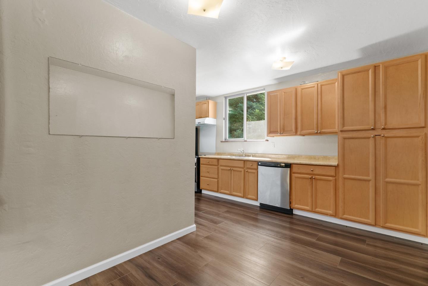 Detail Gallery Image 66 of 83 For 335 Wild Iris Ln, Santa Cruz,  CA 95060 - 3 Beds | 2/1 Baths