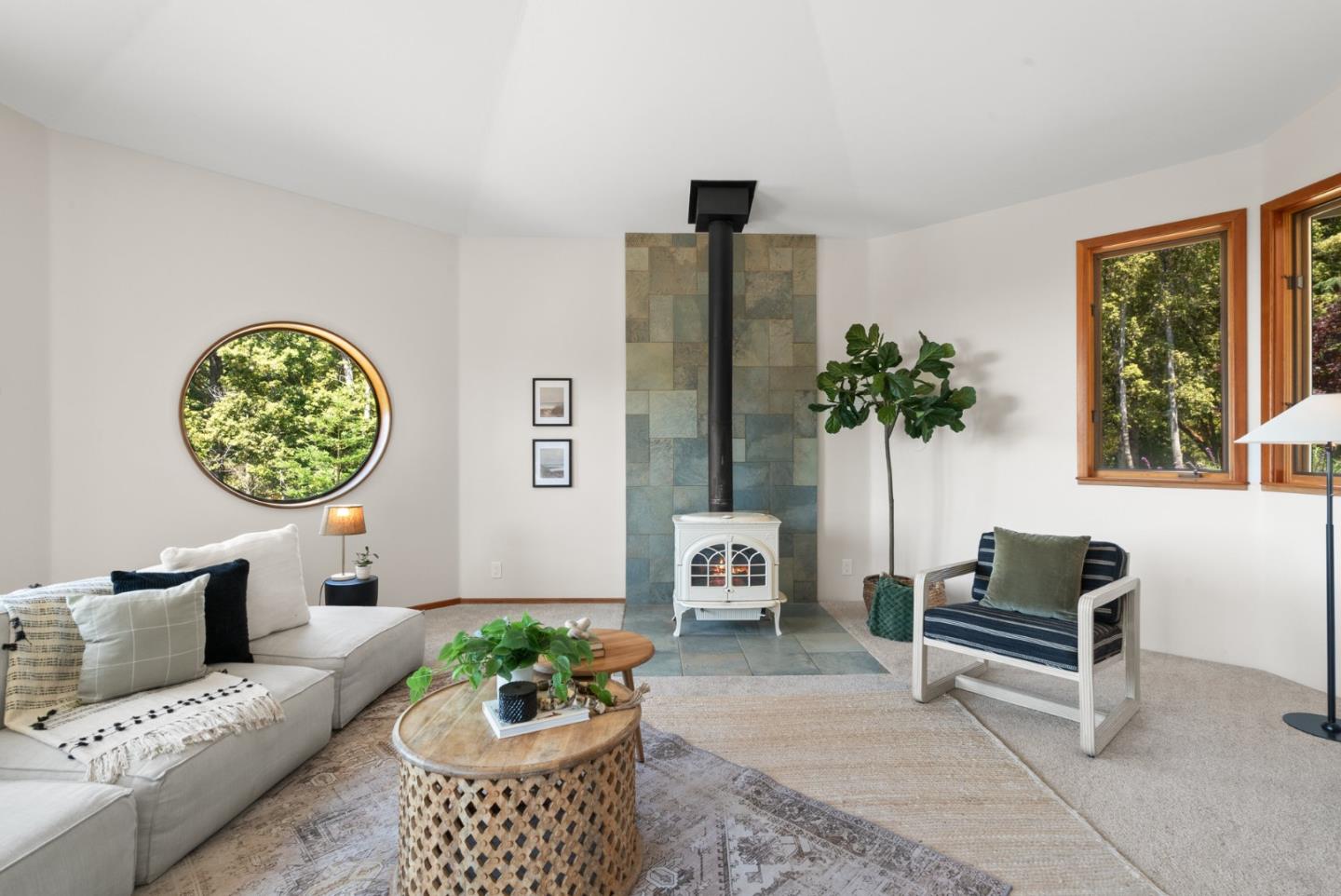 Detail Gallery Image 8 of 83 For 335 Wild Iris Ln, Santa Cruz,  CA 95060 - 3 Beds | 2/1 Baths
