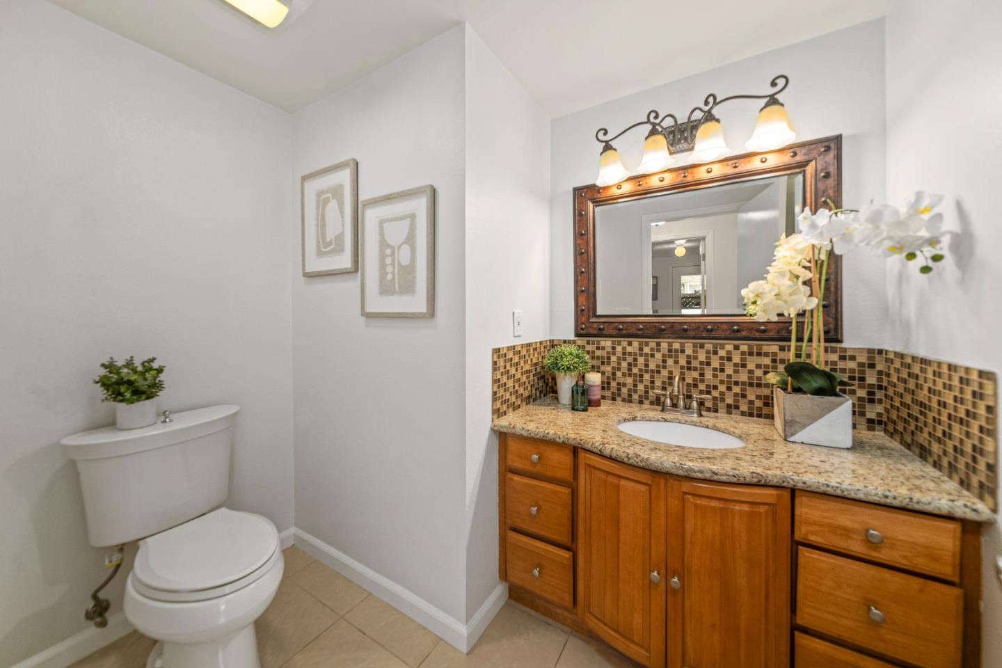 Detail Gallery Image 20 of 46 For 7188 Anjou Creek Cir, San Jose,  CA 95120 - 4 Beds | 2/1 Baths