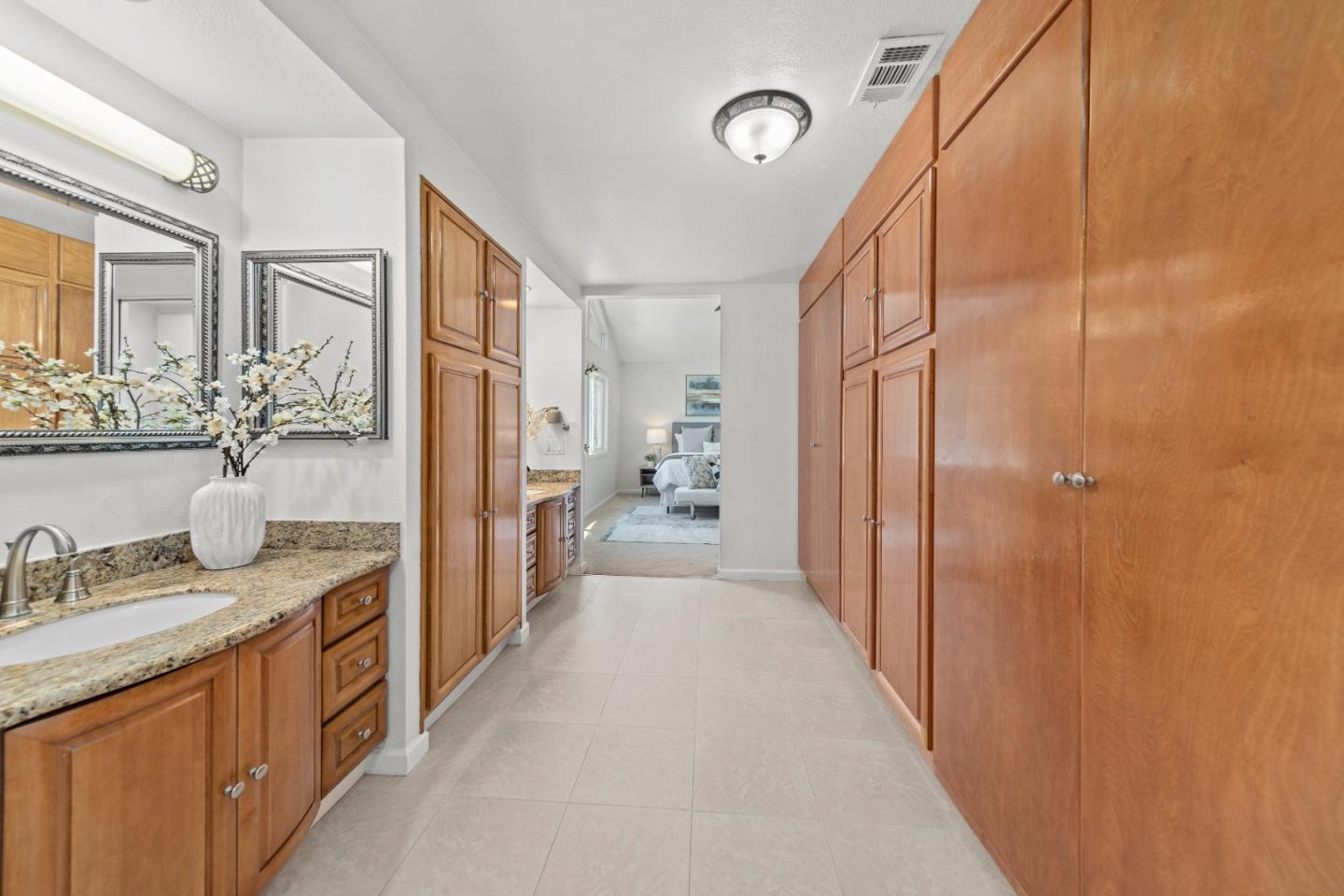 Detail Gallery Image 25 of 46 For 7188 Anjou Creek Cir, San Jose,  CA 95120 - 4 Beds | 2/1 Baths