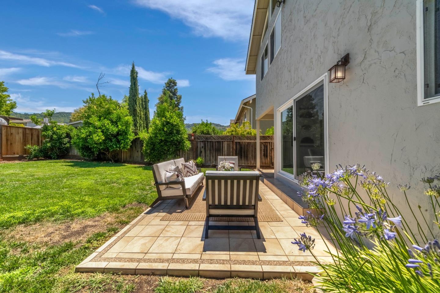 Detail Gallery Image 38 of 46 For 7188 Anjou Creek Cir, San Jose,  CA 95120 - 4 Beds | 2/1 Baths