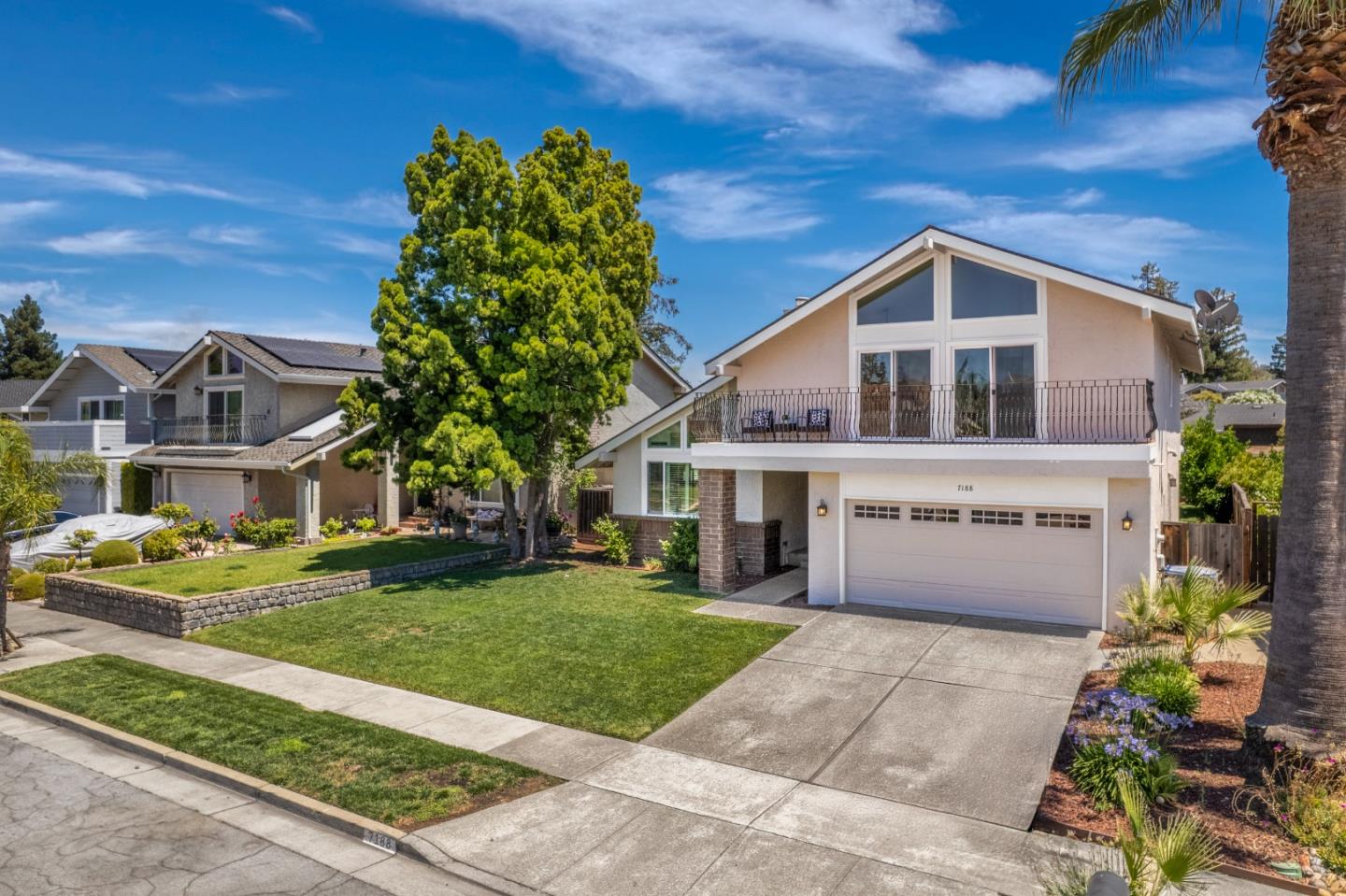 Detail Gallery Image 43 of 46 For 7188 Anjou Creek Cir, San Jose,  CA 95120 - 4 Beds | 2/1 Baths