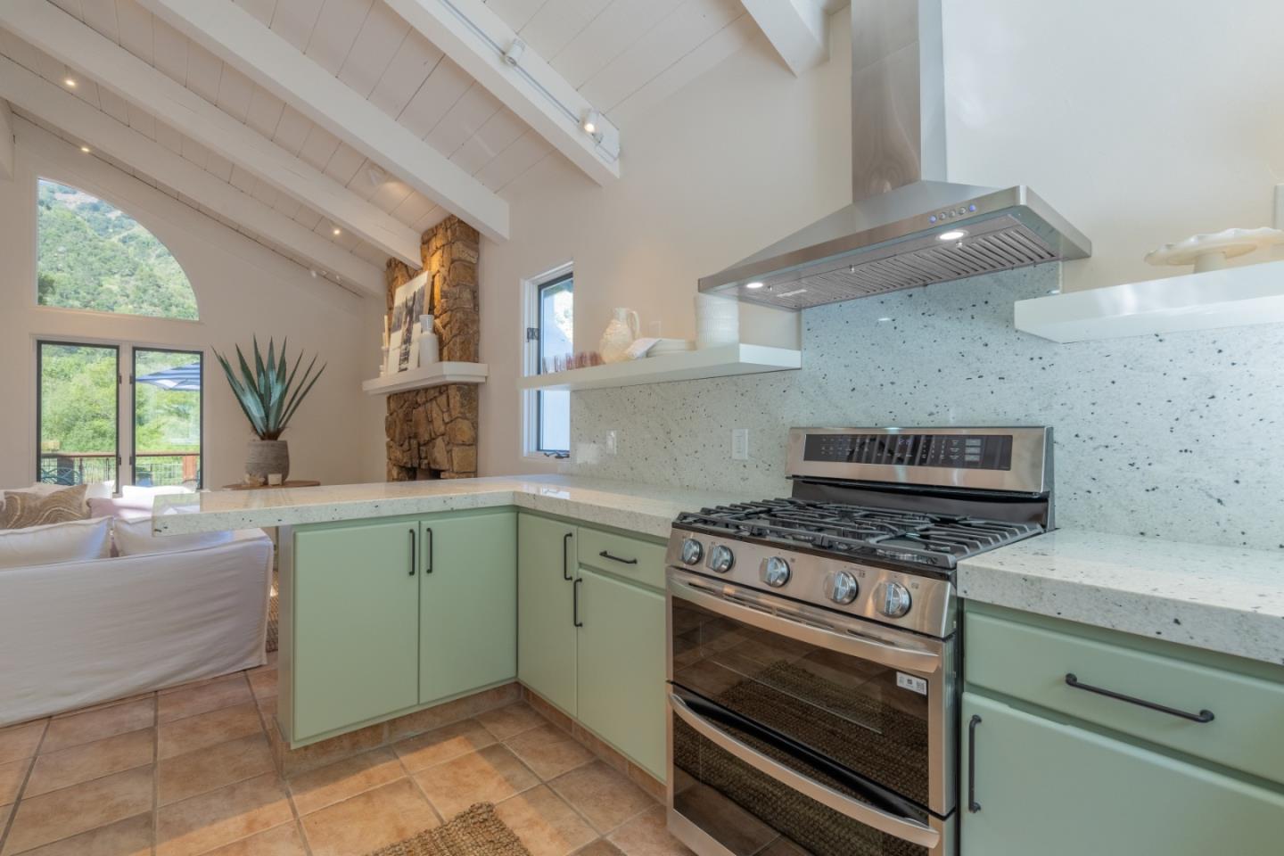 Detail Gallery Image 12 of 31 For 77 Paso Hondo #a, Carmel Valley,  CA 93924 - 3 Beds | 2 Baths