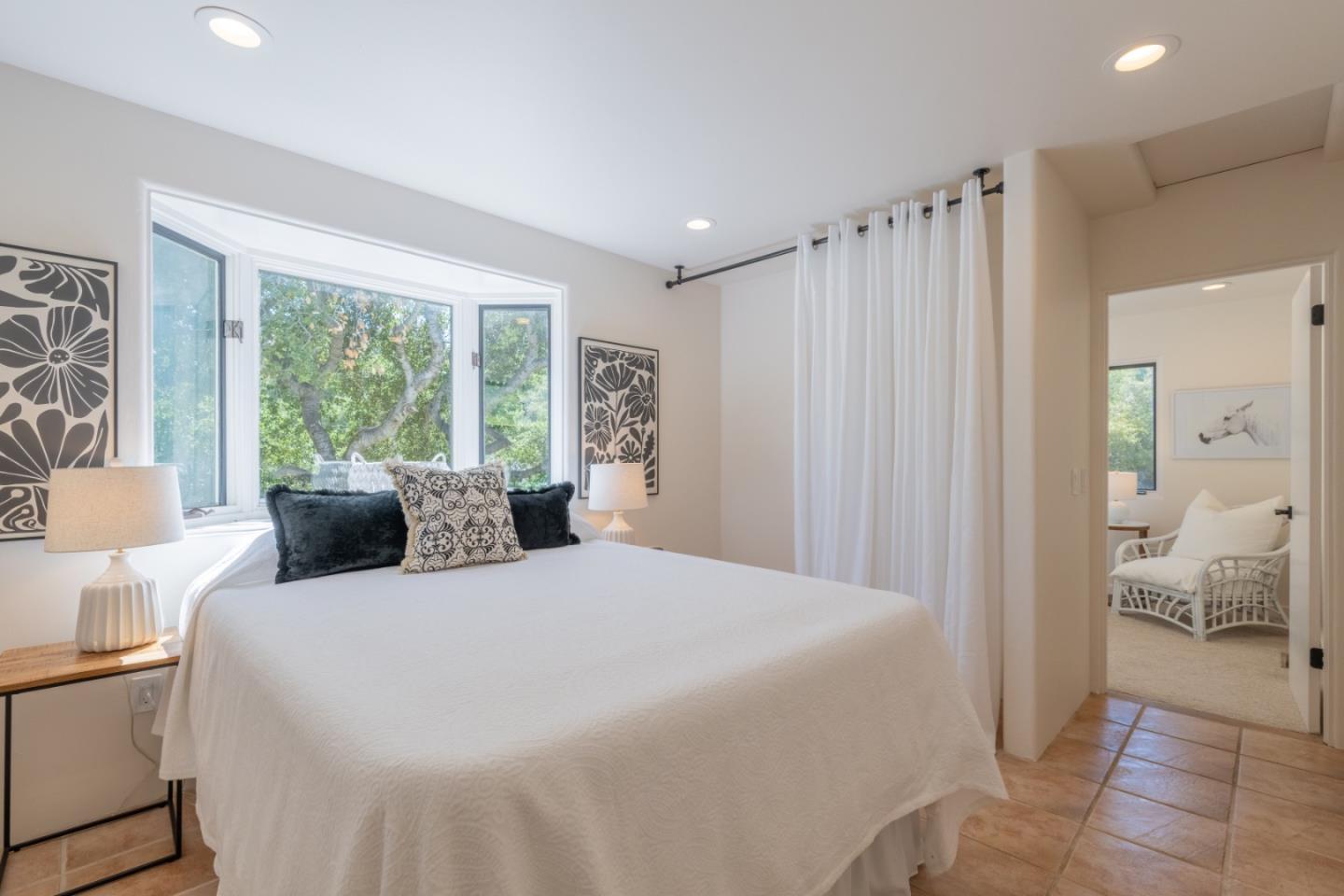 Detail Gallery Image 21 of 31 For 77 Paso Hondo #a, Carmel Valley,  CA 93924 - 3 Beds | 2 Baths