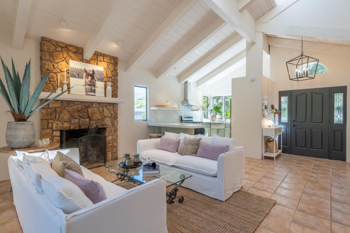 Detail Gallery Image 3 of 31 For 77 Paso Hondo #a, Carmel Valley,  CA 93924 - 3 Beds | 2 Baths