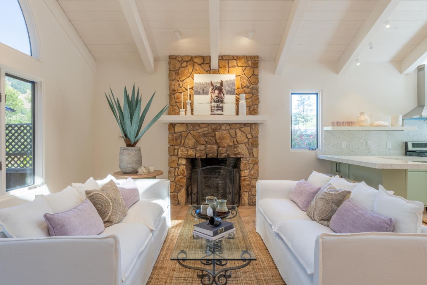 Detail Gallery Image 4 of 31 For 77 Paso Hondo #a, Carmel Valley,  CA 93924 - 3 Beds | 2 Baths