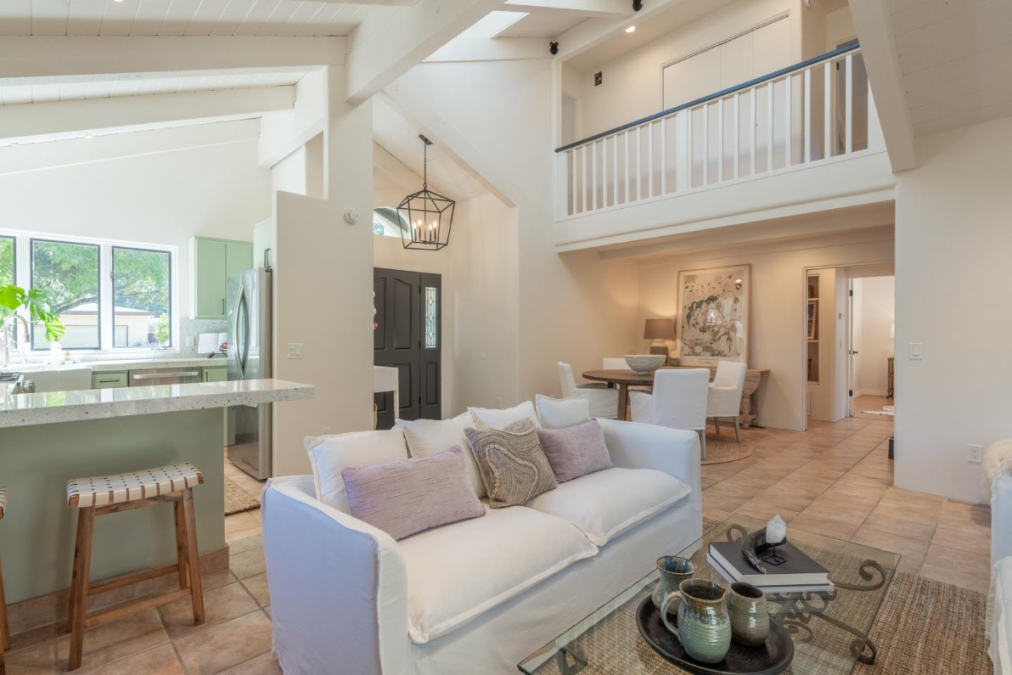 Detail Gallery Image 7 of 31 For 77 Paso Hondo #a, Carmel Valley,  CA 93924 - 3 Beds | 2 Baths