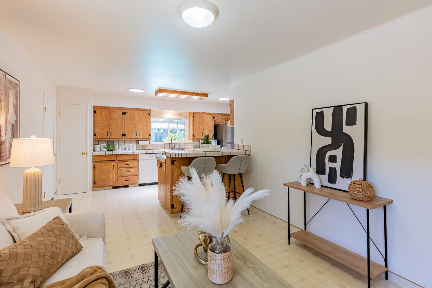 Detail Gallery Image 14 of 33 For 1531 Bedford Ave, Sunnyvale,  CA 94087 - 3 Beds | 2 Baths