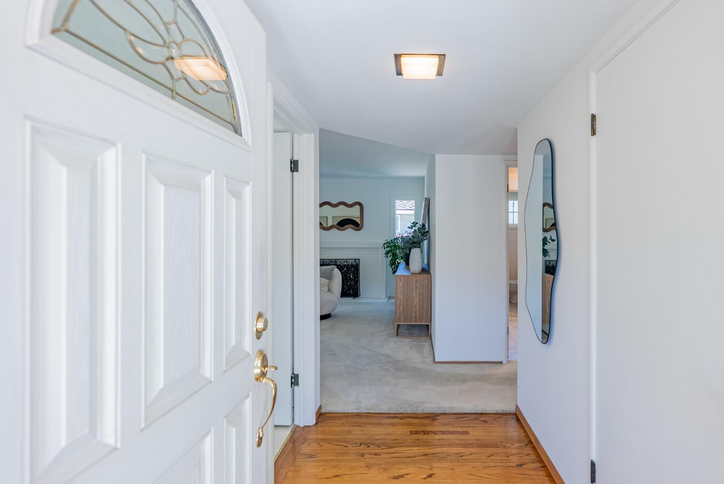 Detail Gallery Image 5 of 33 For 1531 Bedford Ave, Sunnyvale,  CA 94087 - 3 Beds | 2 Baths