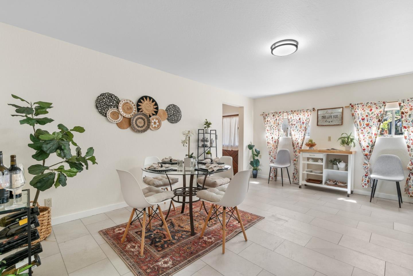 Detail Gallery Image 10 of 49 For 205/207 Apple Knoll Dr, Boulder Creek,  CA 95006 - 3 Beds | 3 Baths
