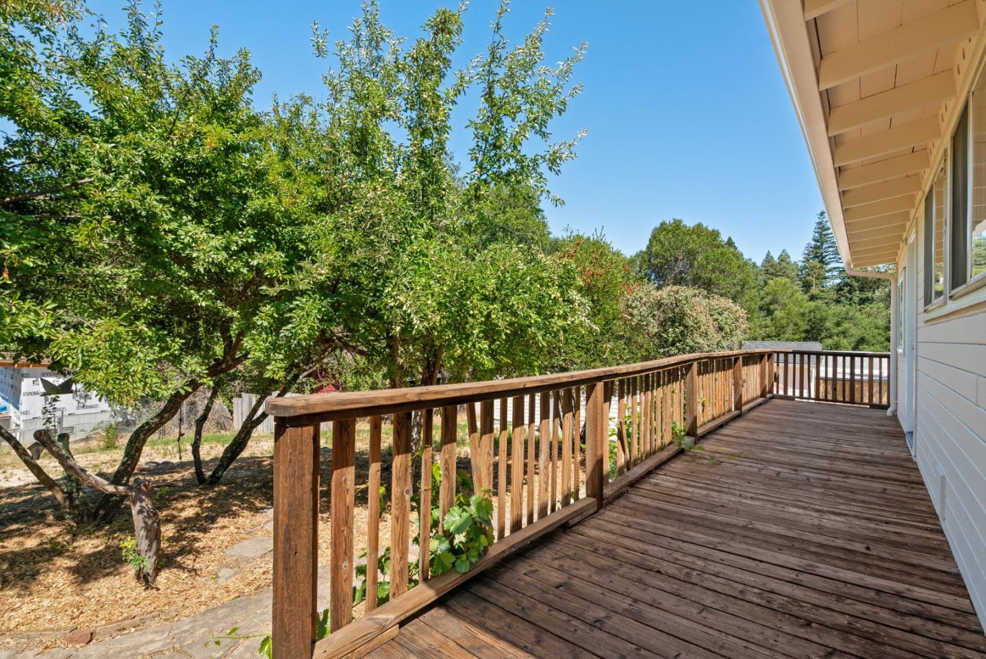 Detail Gallery Image 22 of 49 For 205/207 Apple Knoll Dr, Boulder Creek,  CA 95006 - 3 Beds | 3 Baths