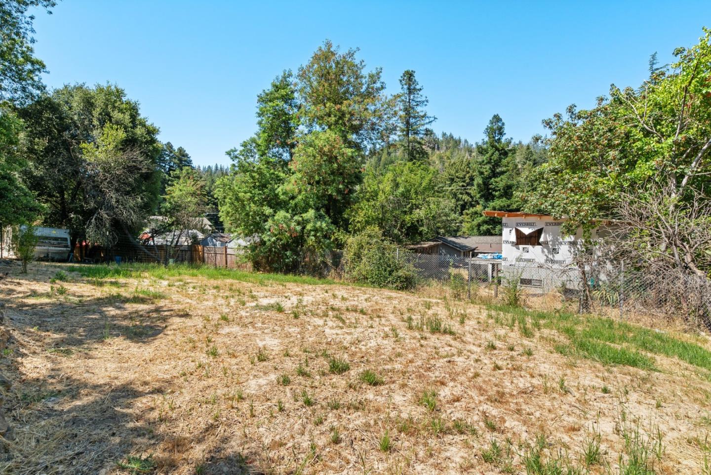 Detail Gallery Image 26 of 49 For 205/207 Apple Knoll Dr, Boulder Creek,  CA 95006 - 3 Beds | 3 Baths