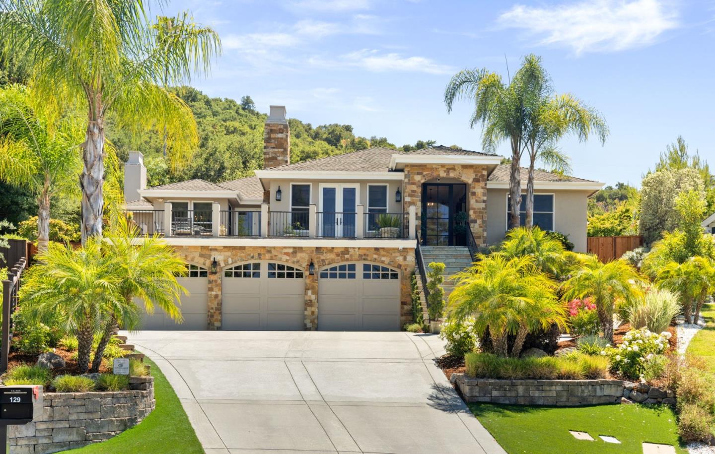 Detail Gallery Image 10 of 71 For 129 Dover St, Los Gatos,  CA 95032 - 5 Beds | 3/2 Baths