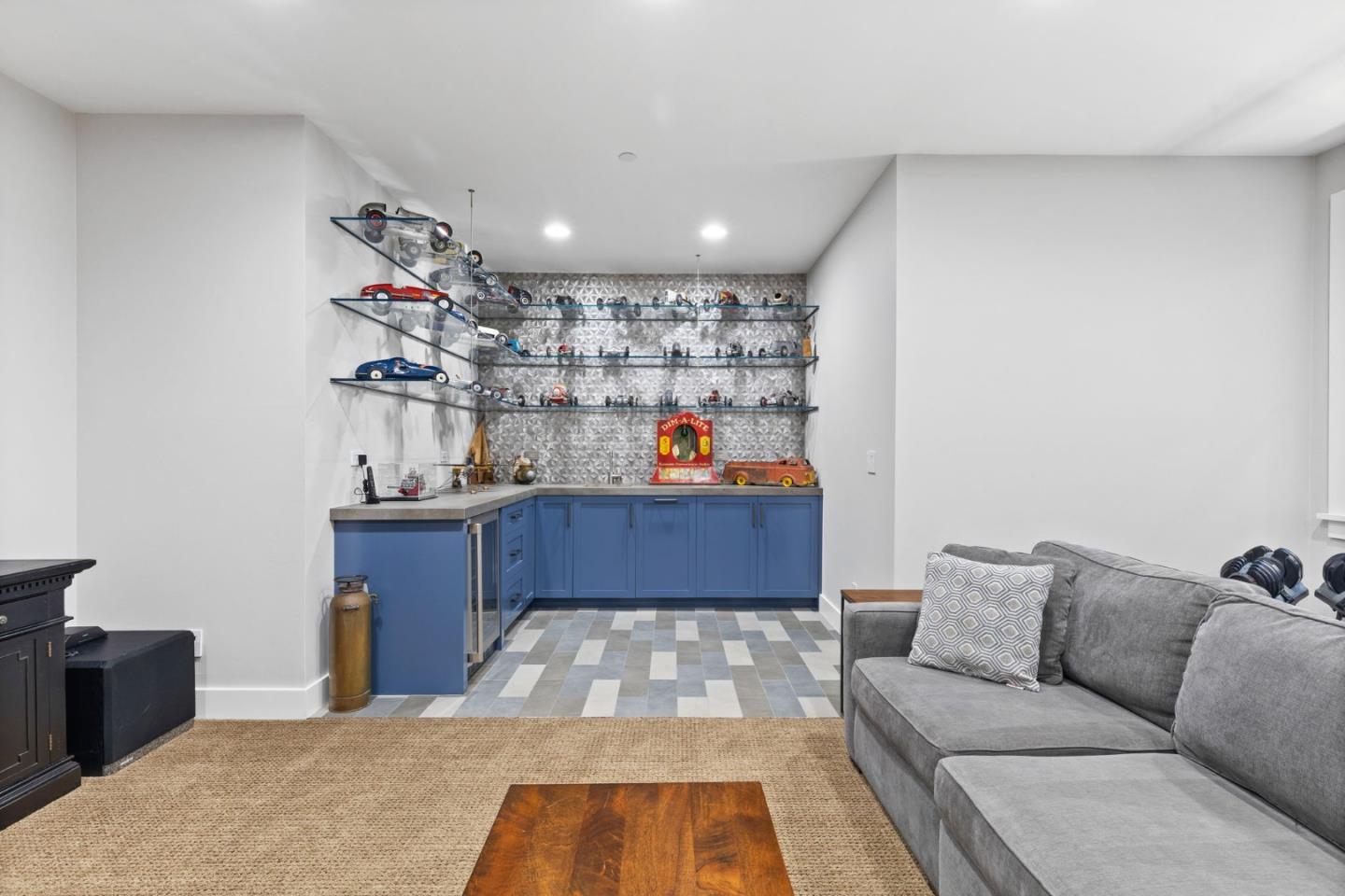 Detail Gallery Image 41 of 71 For 129 Dover St, Los Gatos,  CA 95032 - 5 Beds | 3/2 Baths