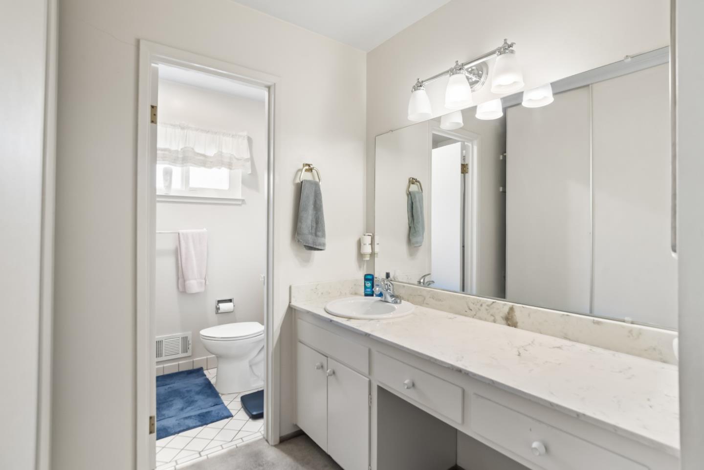 Detail Gallery Image 14 of 23 For 152 Jacinto Way, Sunnyvale,  CA 94086 - 3 Beds | 2 Baths