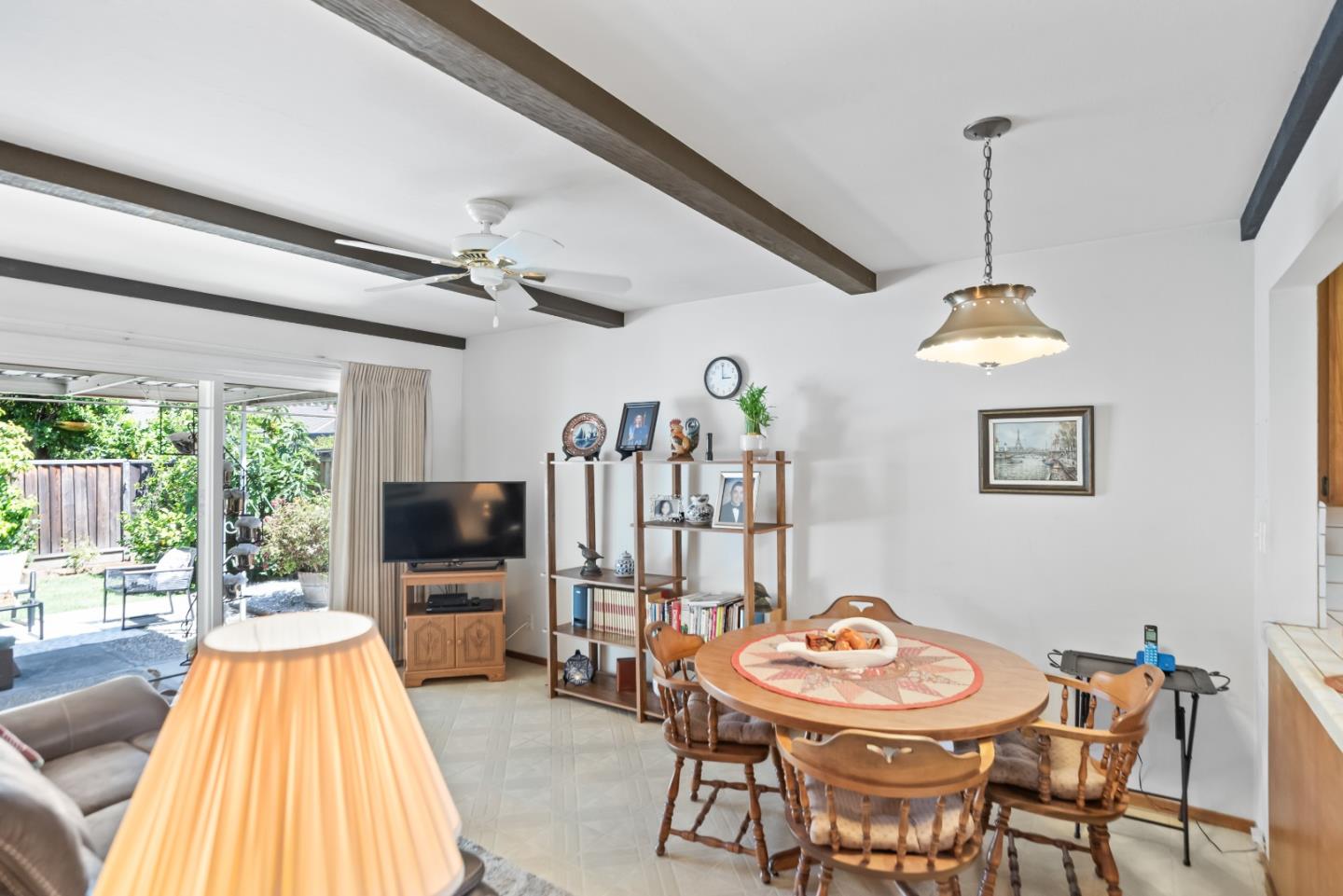 Detail Gallery Image 6 of 23 For 152 Jacinto Way, Sunnyvale,  CA 94086 - 3 Beds | 2 Baths