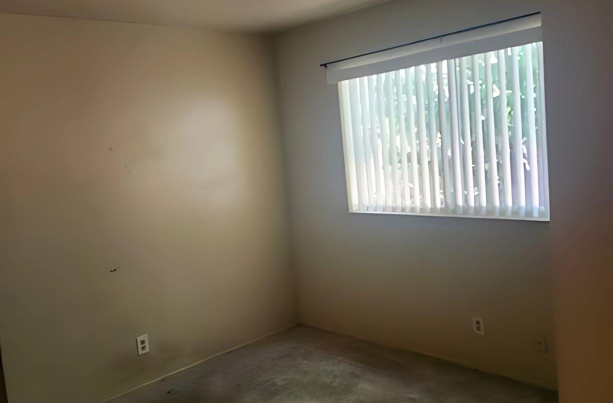 Detail Gallery Image 7 of 23 For 490 South Ct, Dixon,  CA 95620 - 4 Beds | 2 Baths