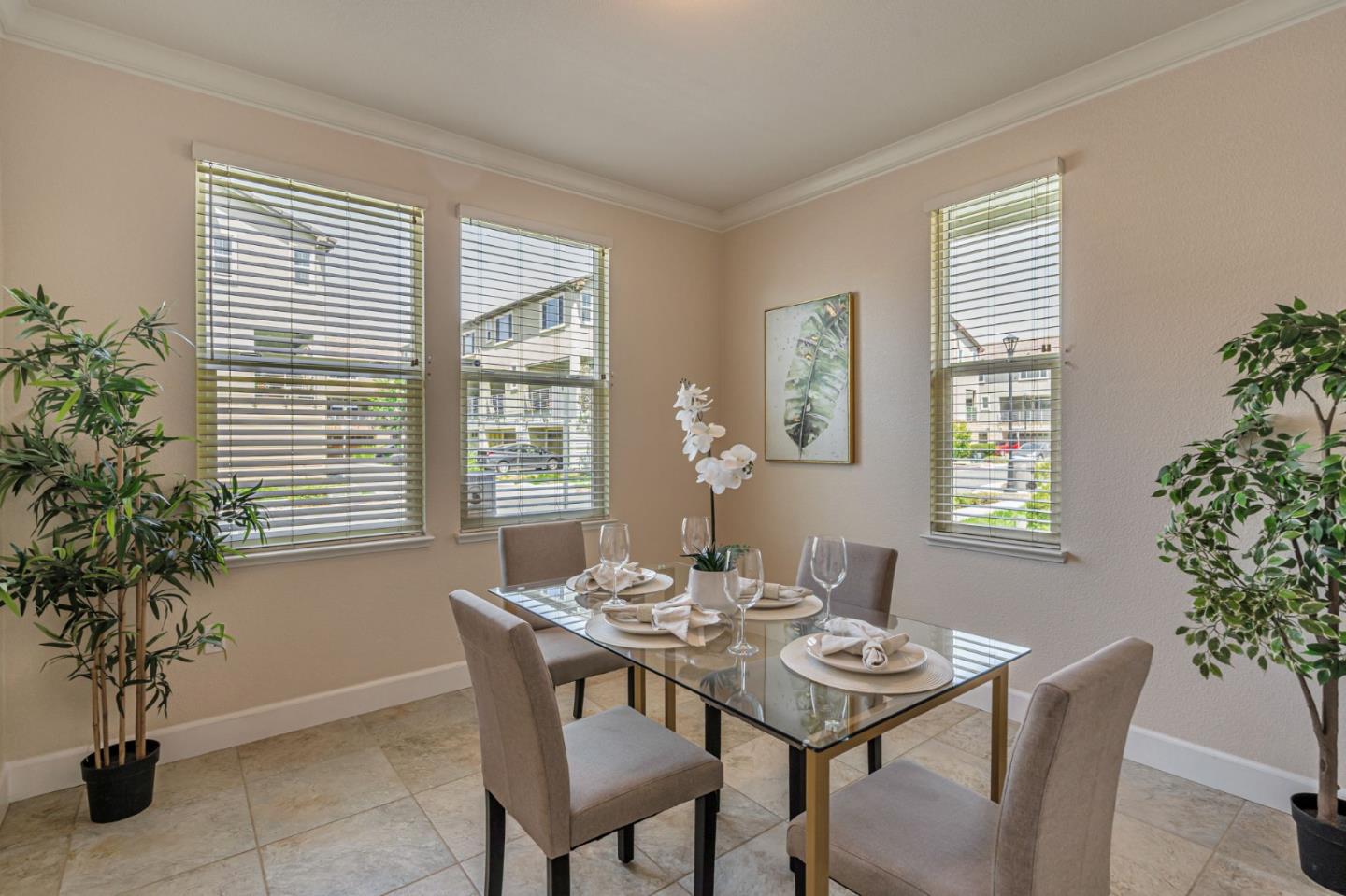 Detail Gallery Image 14 of 61 For 6083 Golden Vista Dr, San Jose,  CA 95123 - 3 Beds | 2/1 Baths